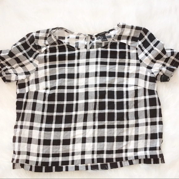 Forever 21 small black & white checkered top - Picture 1 of 3